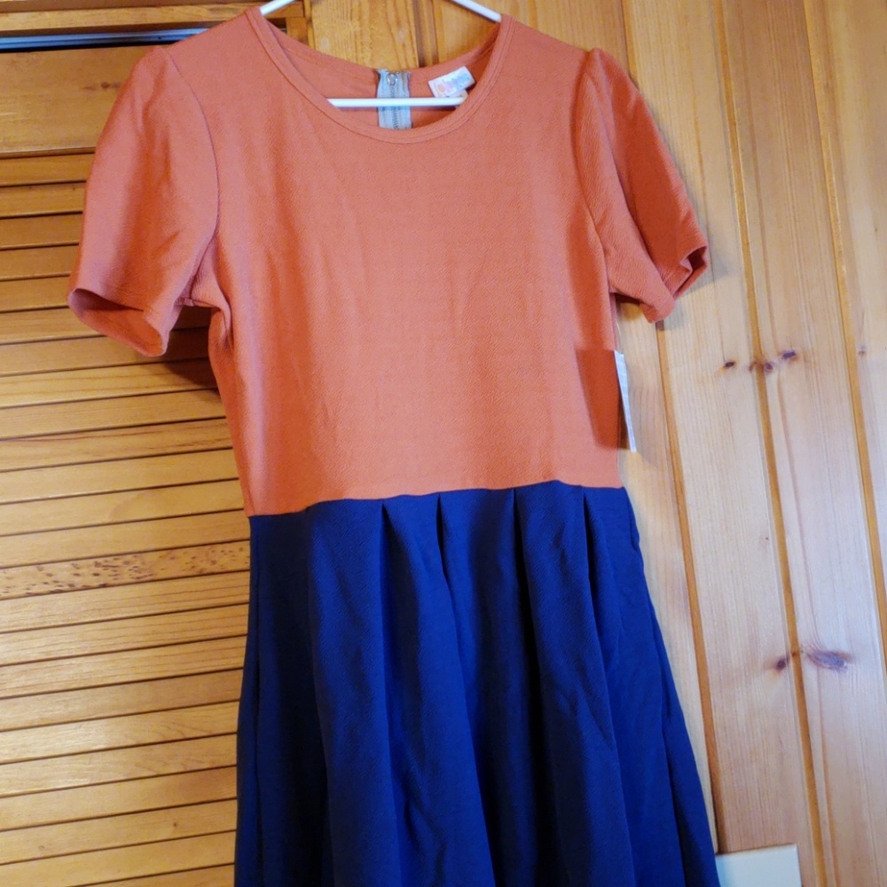 NWT LuLaRoe M Amelia
